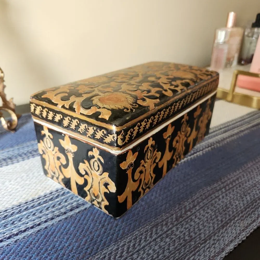 Vintage Heavy Oriental Accent Ceramic Trinket Box Black/Gold Rocco Chinoiserie
